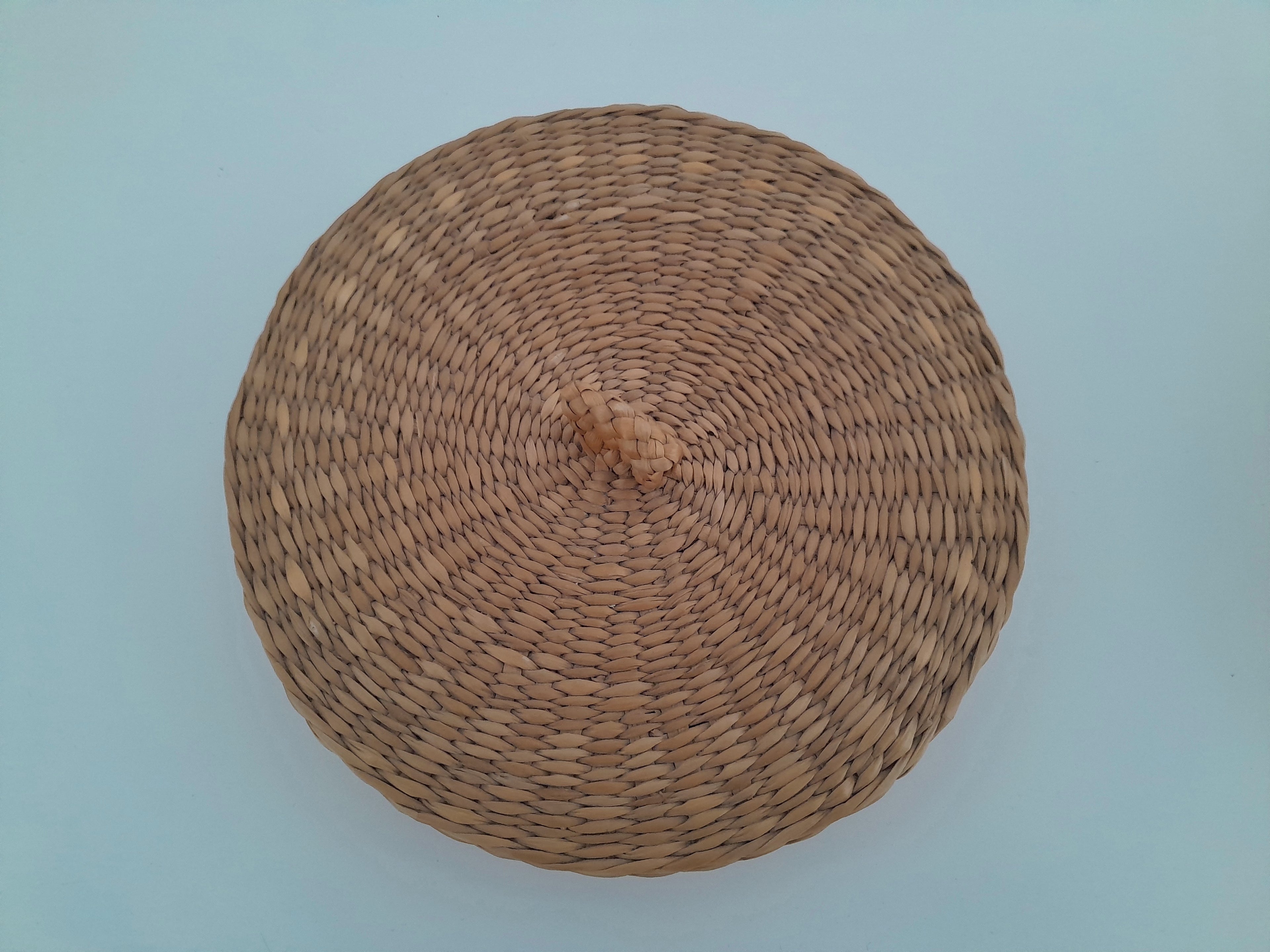 Panier en osier- Ref 024