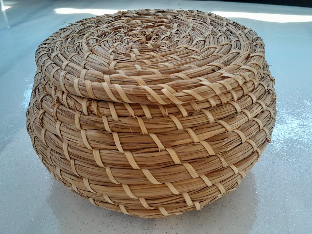 Panier en jonc de mer avec couvercle - Ref 027
