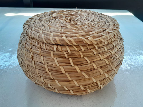 Panier en jonc de mer avec couvercle - Ref 027