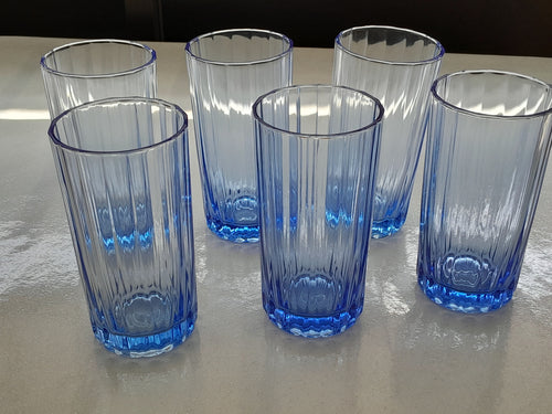 Lot 6 grands verres bleus table maison de vacances - Ref 040