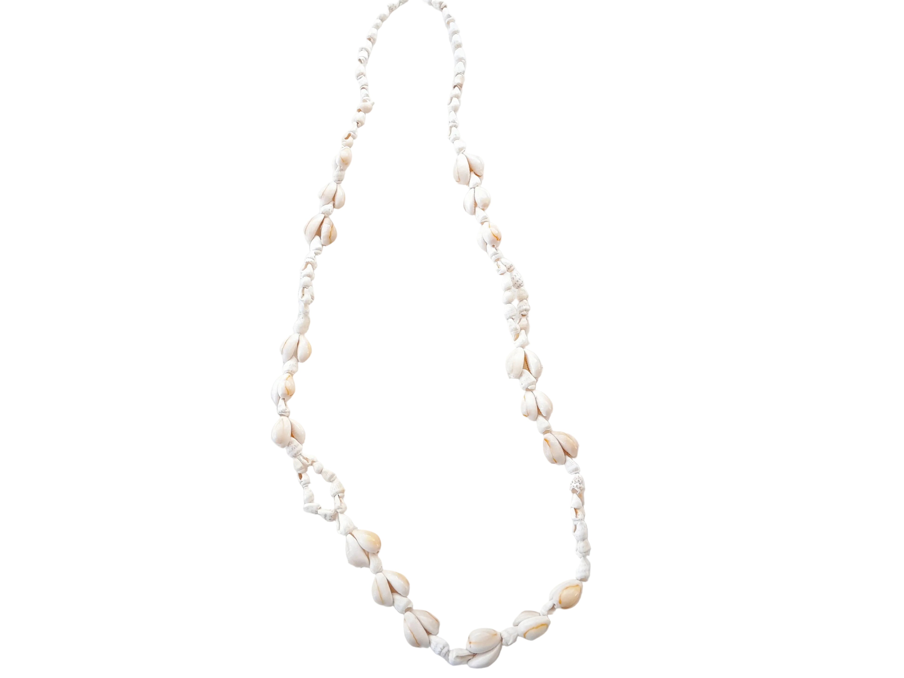 Collier en coquillages vintage bord de mer- Ref 050