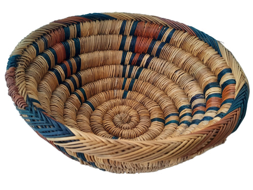 Corbeille artisanale en paille- Ref 060