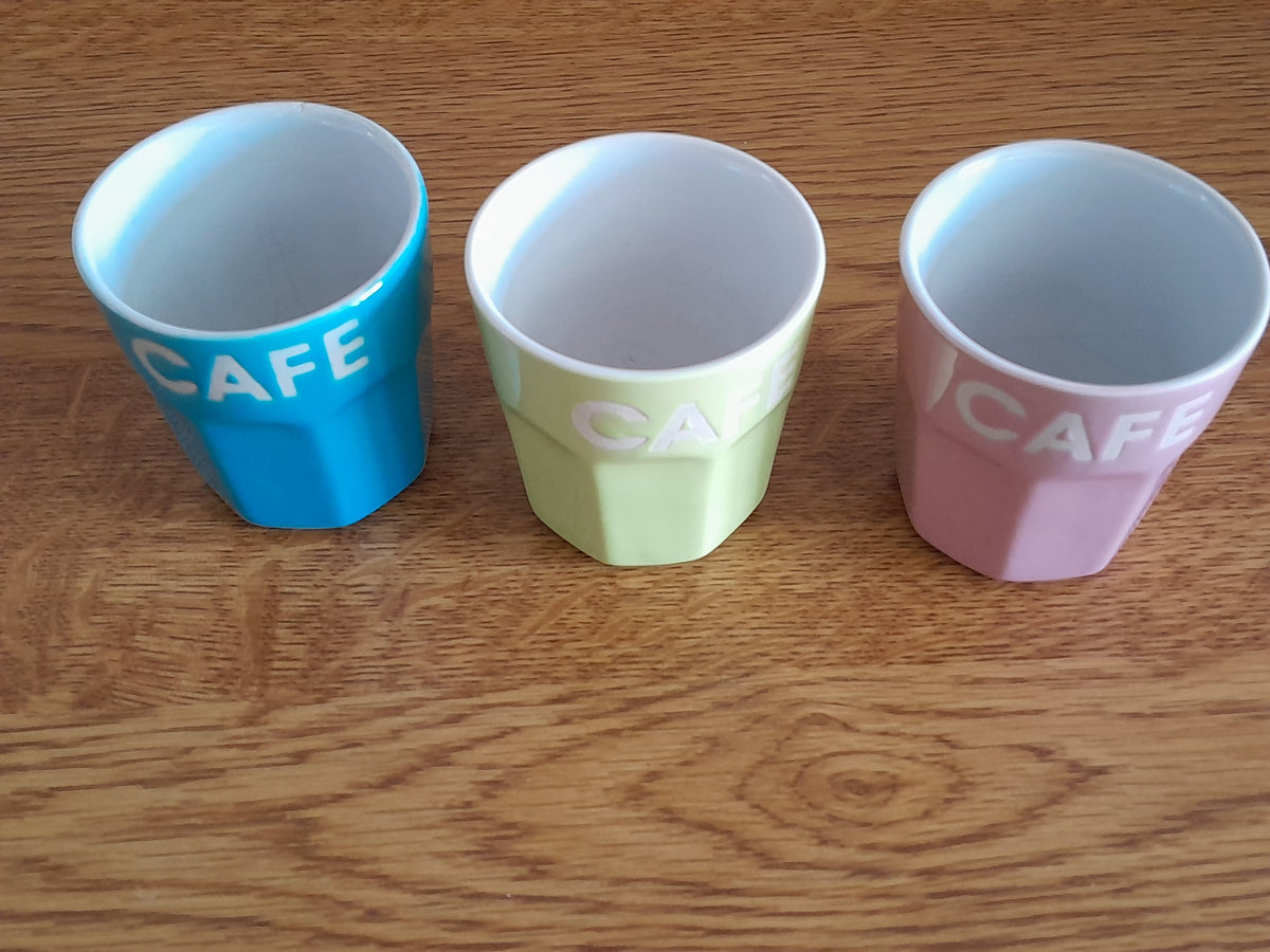 Lot 3 tasses à café- Ref 061