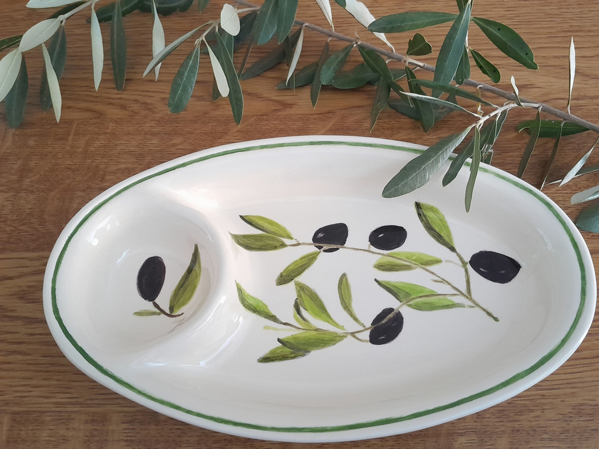 Plat en céramique décor olives - Ref 064